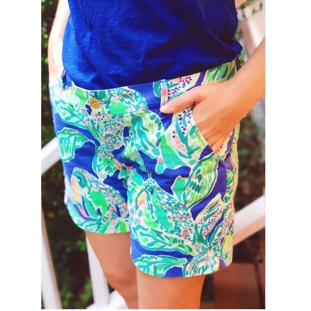 Lilly Pulitzer Beckon Blue Wake Up Call
Shorts Size 10 NWT